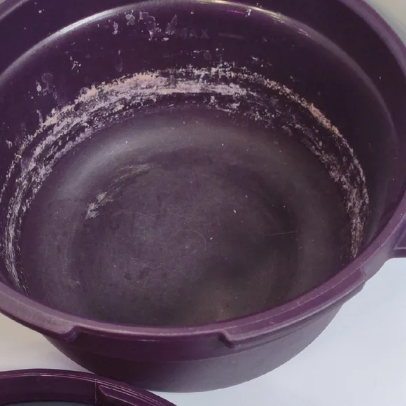 Tupperware Original Tupperware Microwavable Pressure Cookewith Minimalist Design - Picture 4 of 5